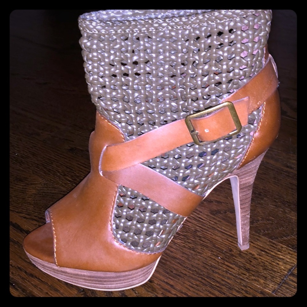 Steven by Steve Maden leather heeled sandals 6.5